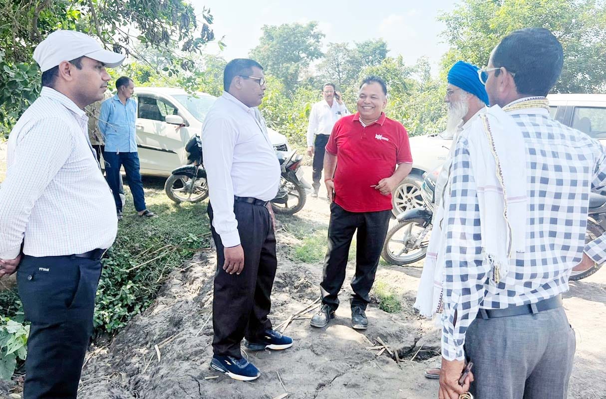 Fly ash thrown on canal track, warning of action