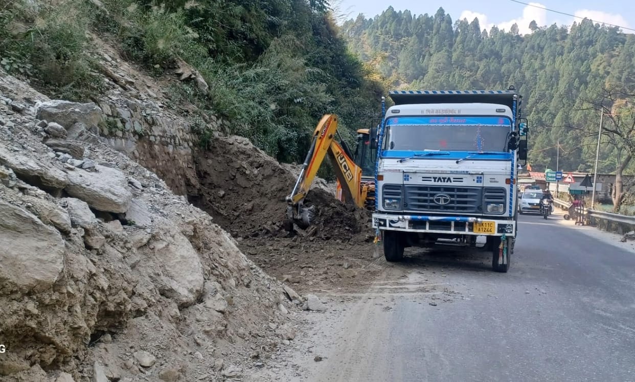 Work on debris removal from Badrinath highway started