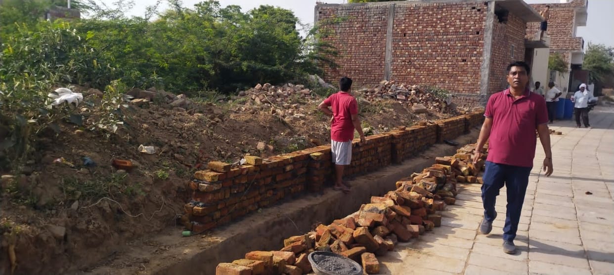Illegal construction was taking place on municipal land, officials stopped it