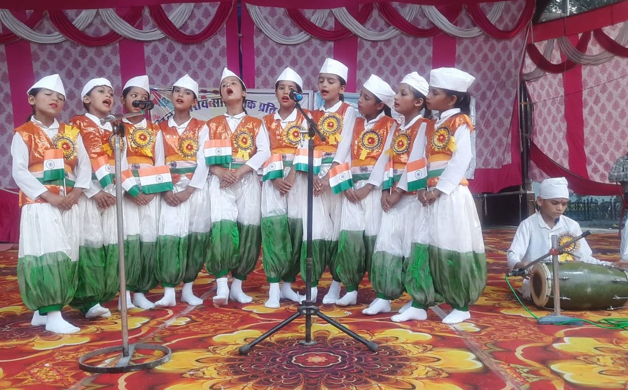 Hardaspura in quiz and Mahla section first in group singing.