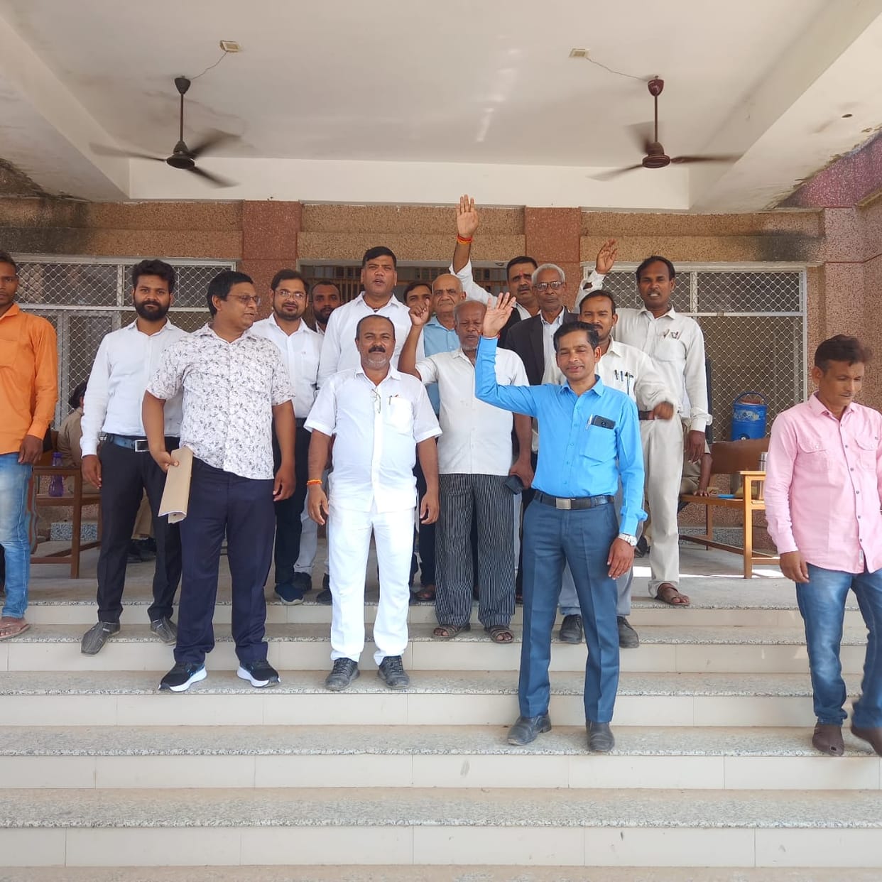Advocates demonstrated against Gram Nyayalaya