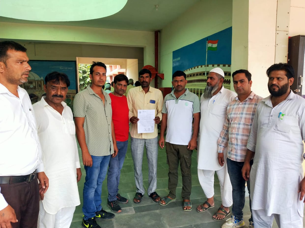 Nine opposition members opened front against Jhinjhana Chairman