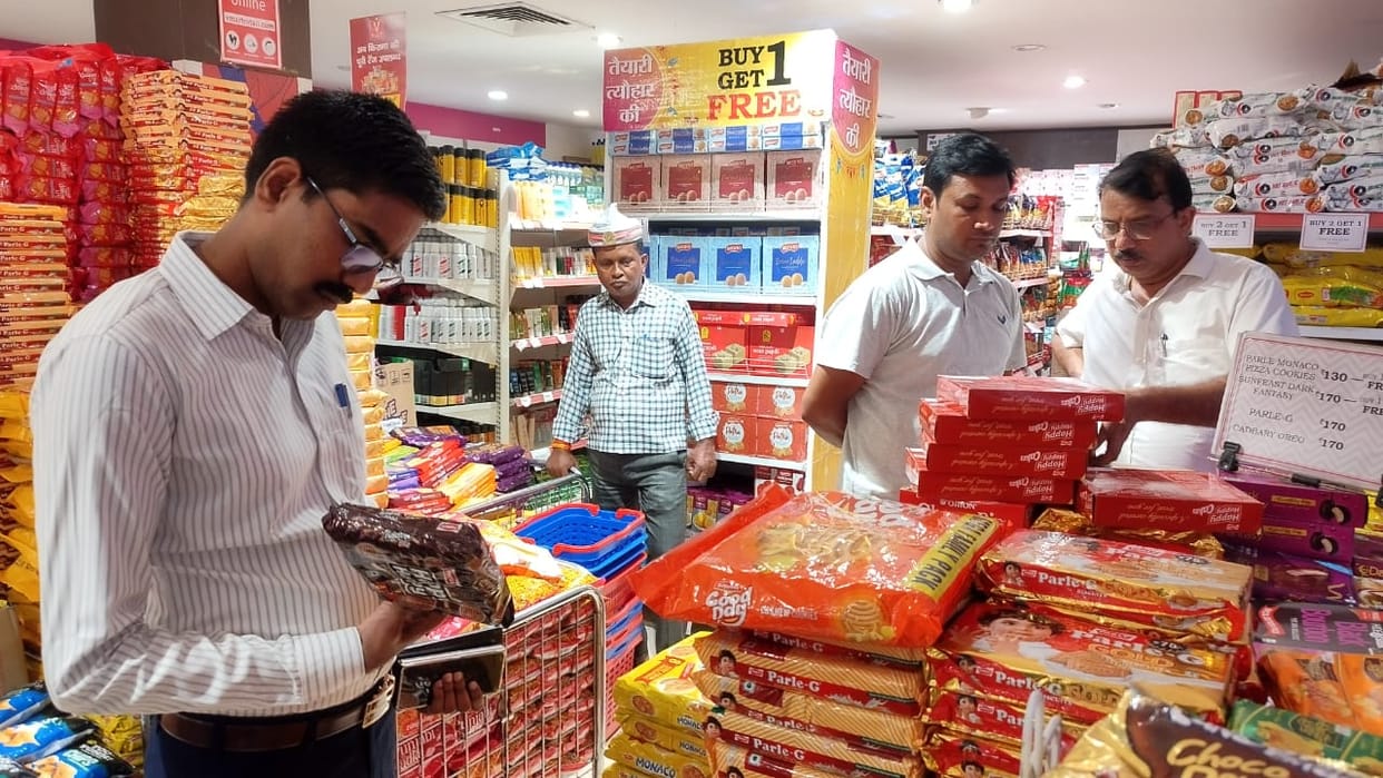 Expiry cakes were being sold in V Mart, case revealed in SDM raid