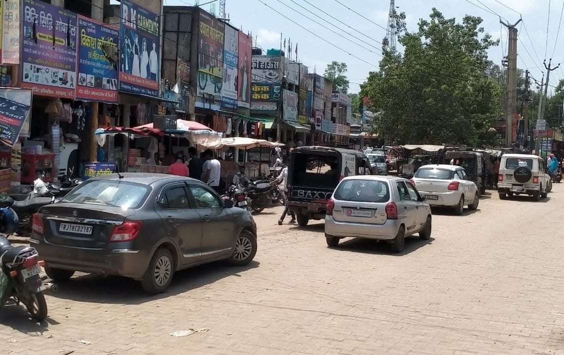 There is no relief from traffic jam in the city, parking plan has not come to fruition