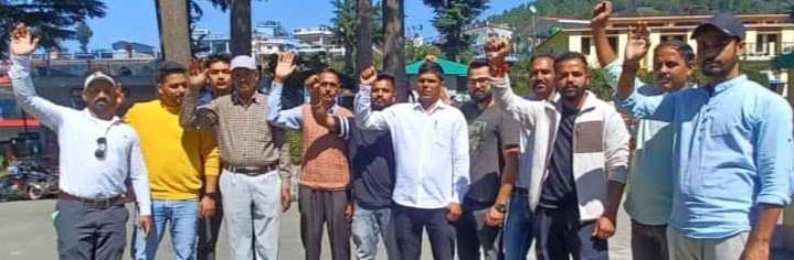 Demonstration at SDM office on road condition