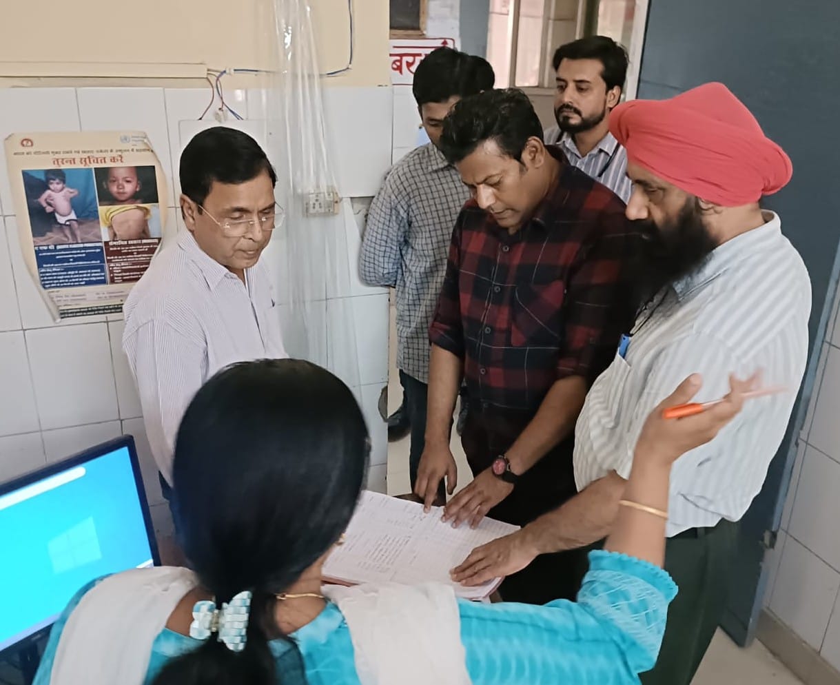 Queues formed in health fairs, treatment given to 2155 patients