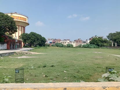 Shahjahanpur News: हॉकी मैदान की दुर्दशा पर नहीं दिया जा रहा ध्यान No attention is being paid to the plight of the hockey field