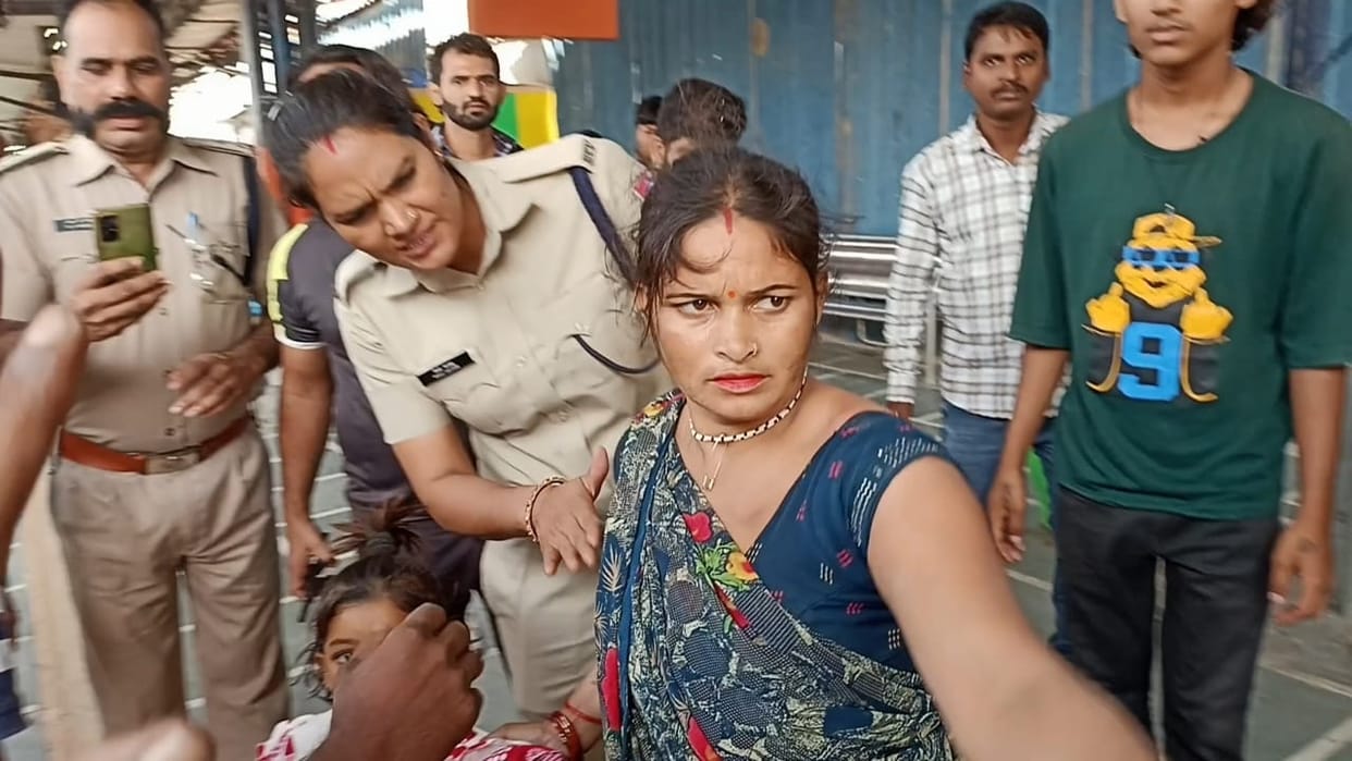 Woman falls while boarding moving train, rescued safely after 35 seconds