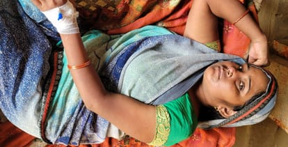 Girl dies of fever, two found infected with dengue