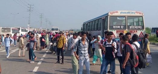 Driver will pay challan for driving bus in wrong direction