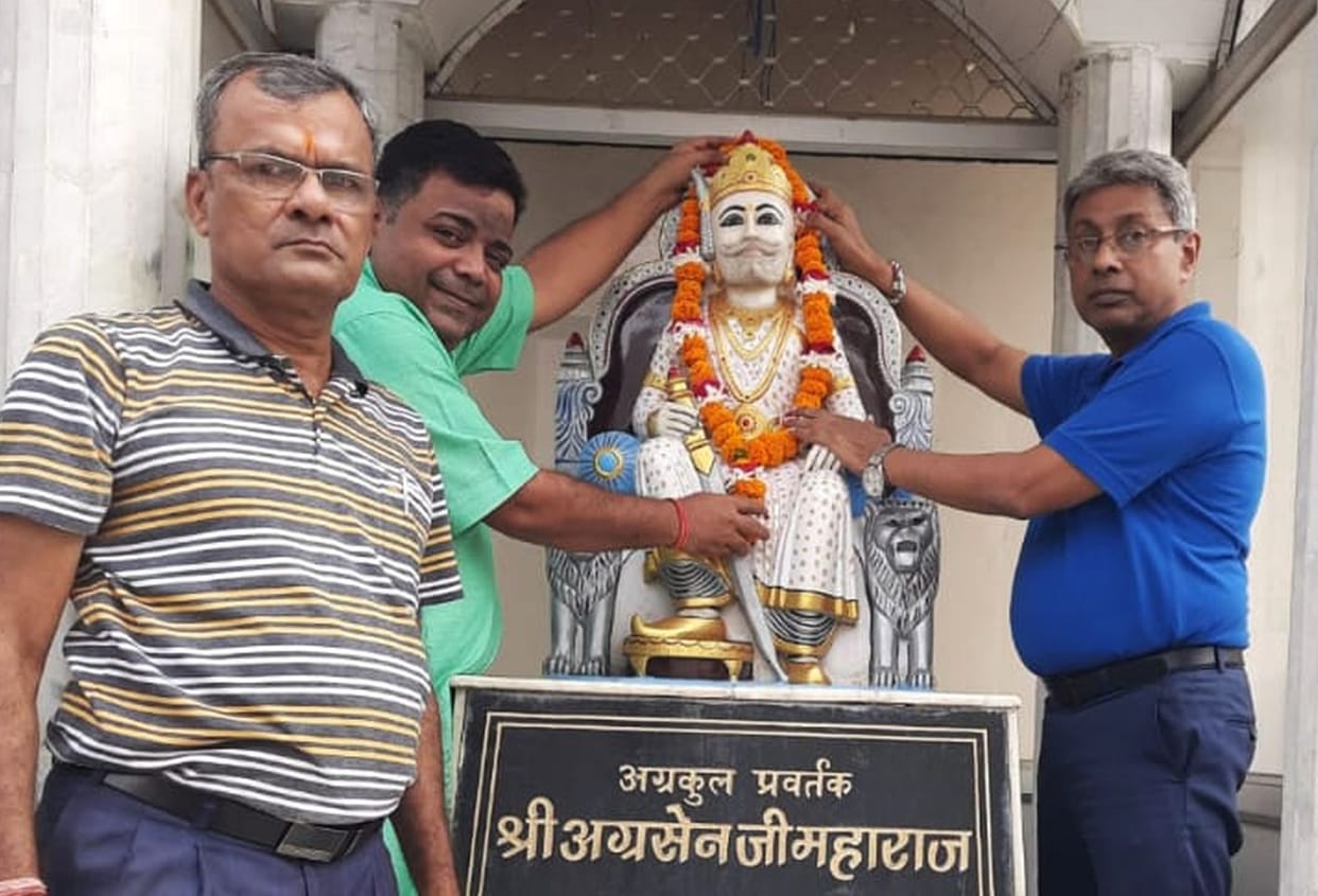 Agrasen Challengers and Agrasen Warriors win in cricket