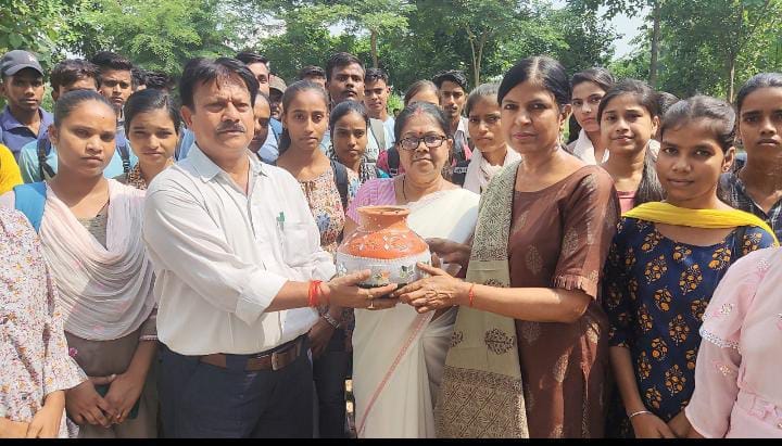Soil collection program held in Gurunanak Mahavidyalaya