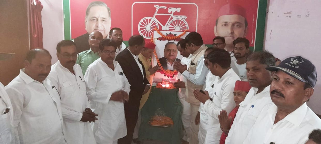 Mulayam Singh's first death anniversary celebrated