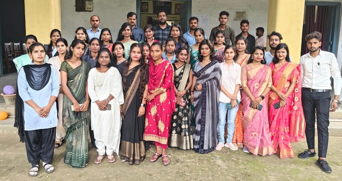 Final year postgraduate students welcomed first year students