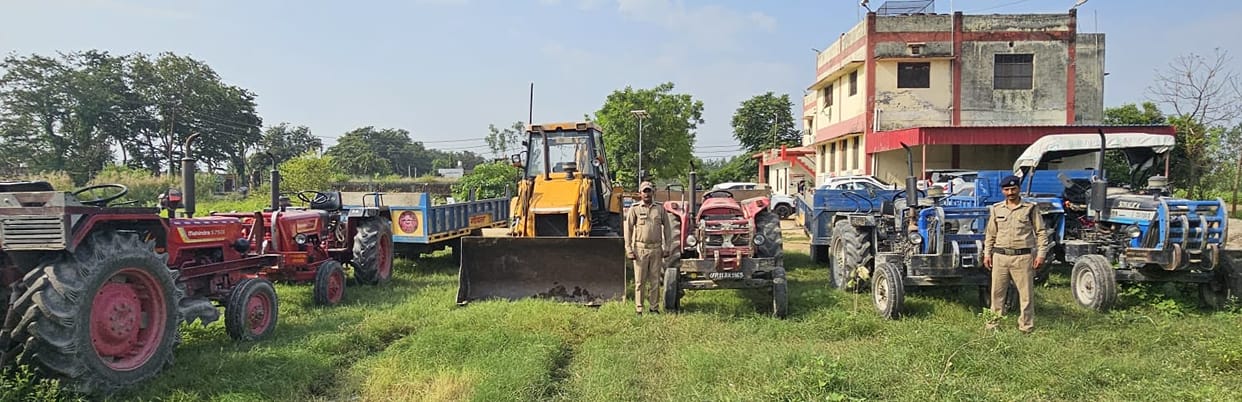 Five tractor-trolley seized in illegal mining