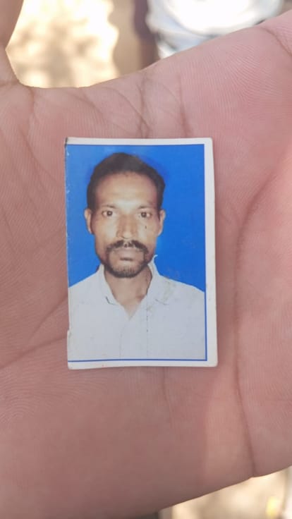 Young man who ran towards the fields to escape from animals dies of electrocution