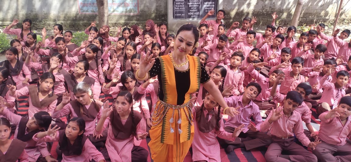 Manipur's dance artiste gave tips