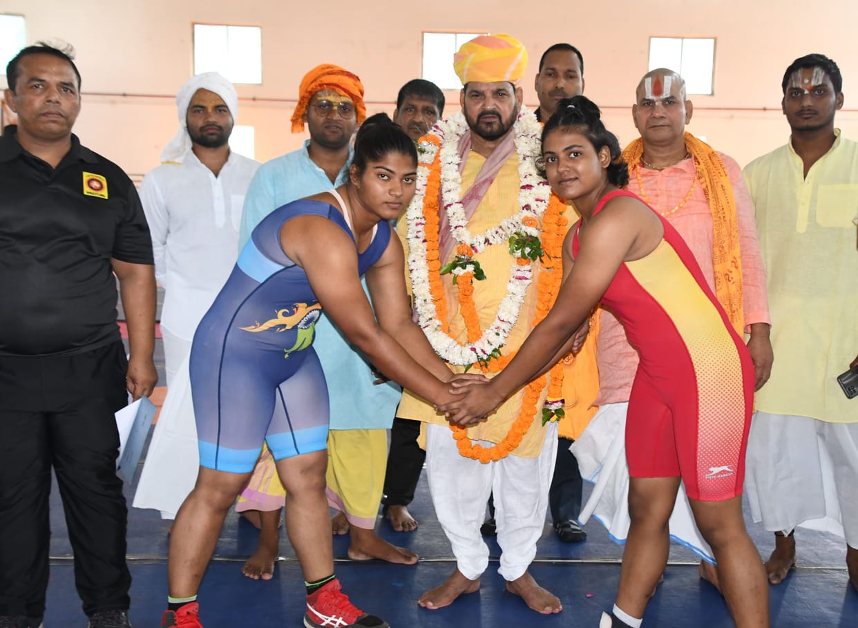 Four female and seven male wrestlers selected in UP team