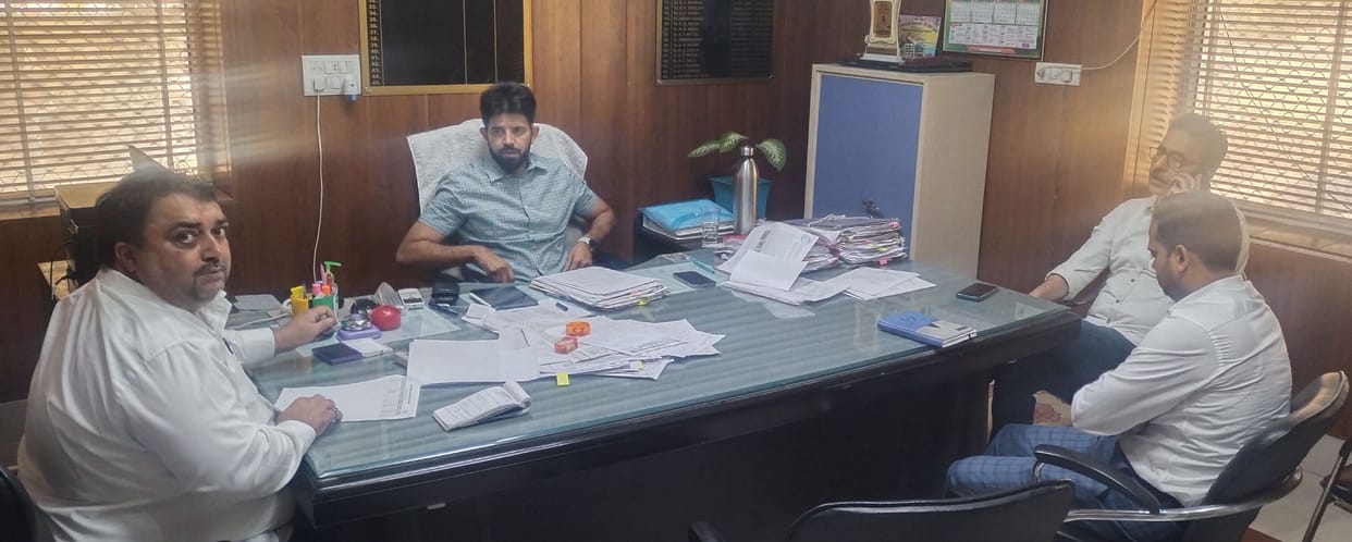 CM Flying inspected the Public Health Department office