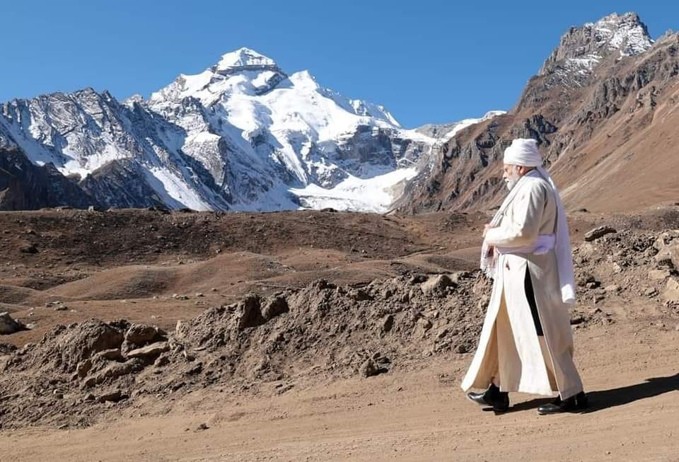 PM saw the grandeur of Adi Kailash after worshiping wearing Ranga-Vyanthala
