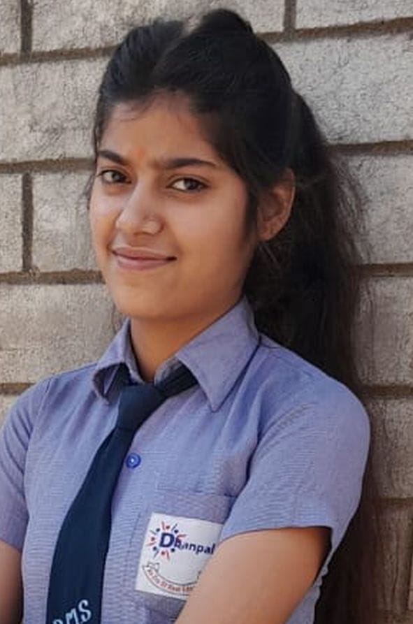 Truck hits a student riding a bicycle, she dies