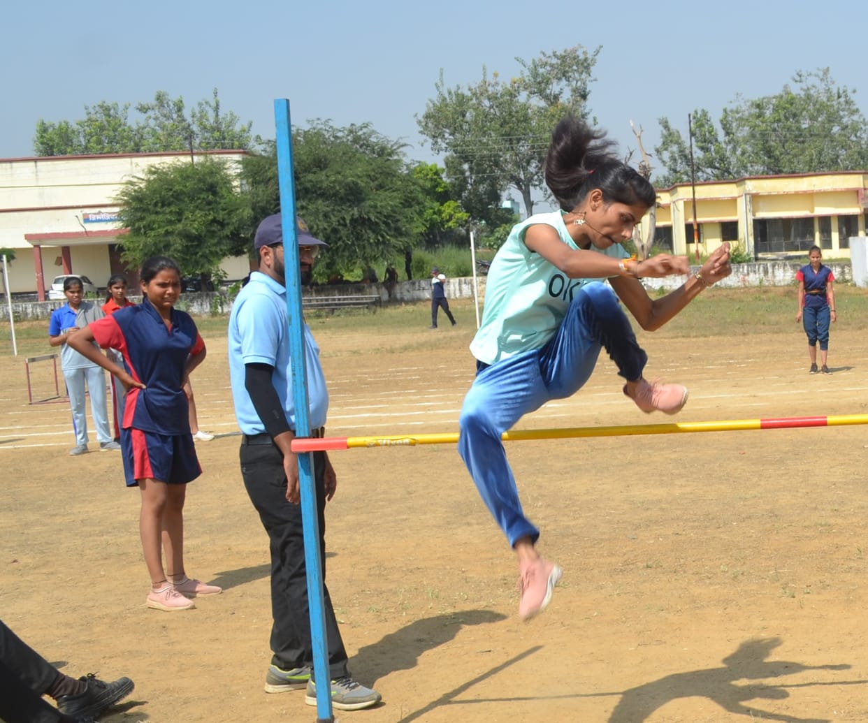 Hathras team won in district athletics