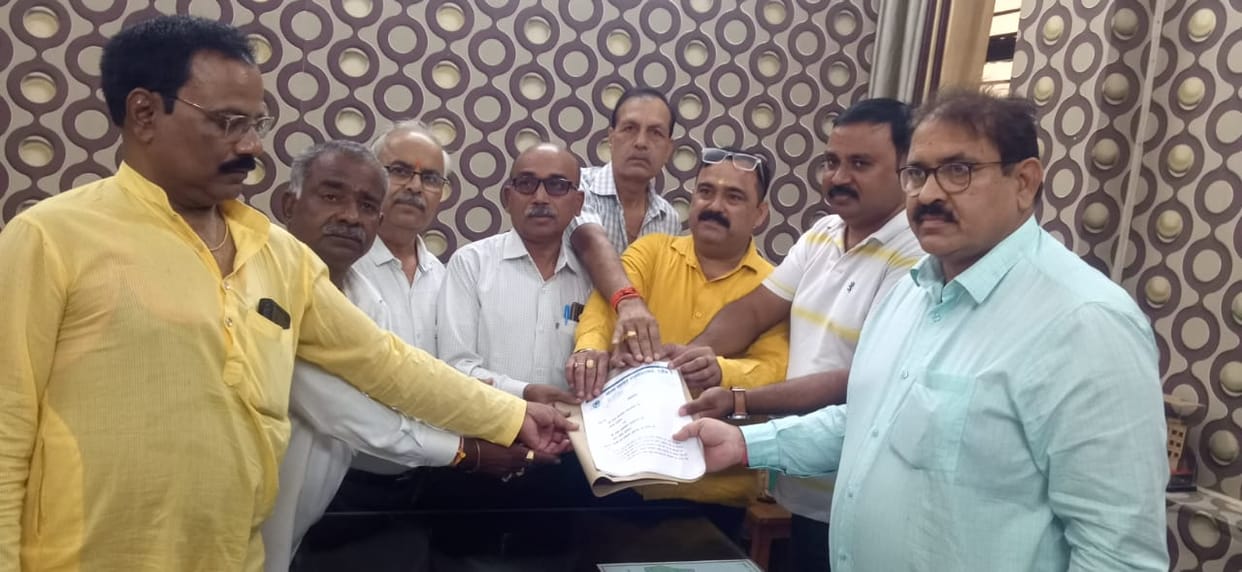 Traders came out in support of farmers, said- get sugarcane payment soon