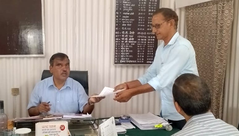Anger among villagers due to the poor condition of Beda-Pasma and Bagrihat-Savanlisera.