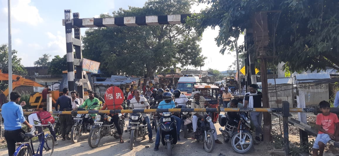 There is no relief from the jam yet, delay in flyover construction due to non-availability of railway participation funds.