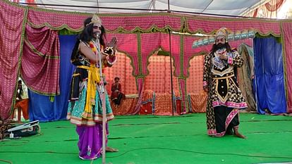 Pilibhit News: धूमधाम से निकाली गई शोभायात्रा procession taken out with great pomp