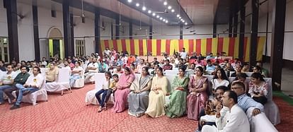 Pilibhit News: स्वर्णकार समाज ने मनाई महाराजा अजमीढ़ की जयंती Goldsmith Society celebrated the birth anniversary of Maharaja Ajmeedh