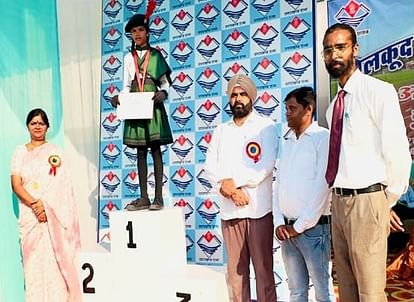 Pilibhit News: निधि राठौर ने जीता स्वर्ण पदक Nidhi Rathore won gold medal