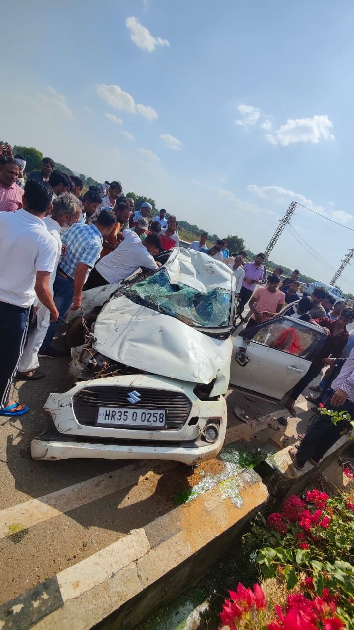 Swift vehicle loses balance due to animal coming in front, one dead, another injured