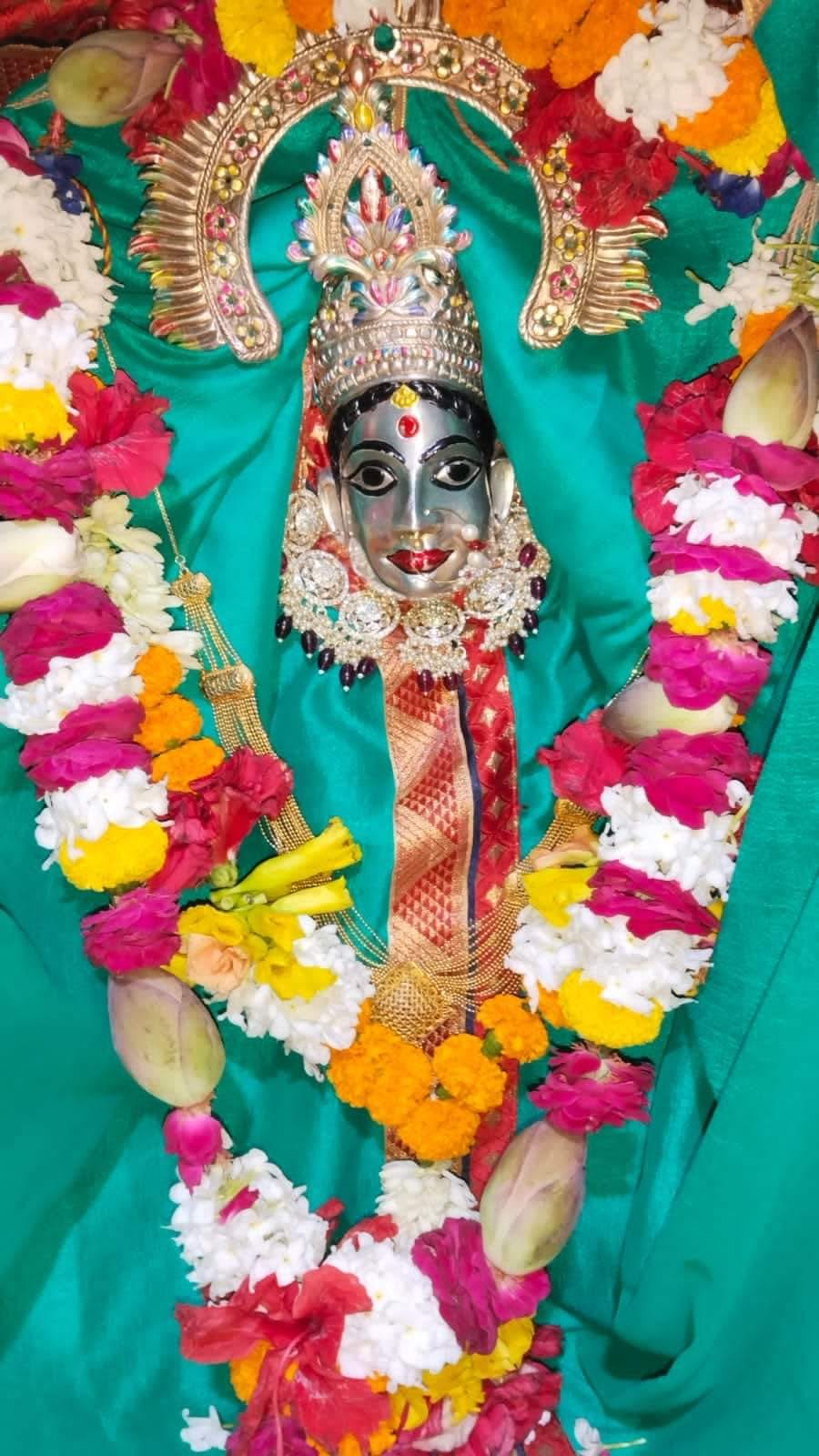Lord Shri Krishna had established the idol of Mother Sankata Devi.