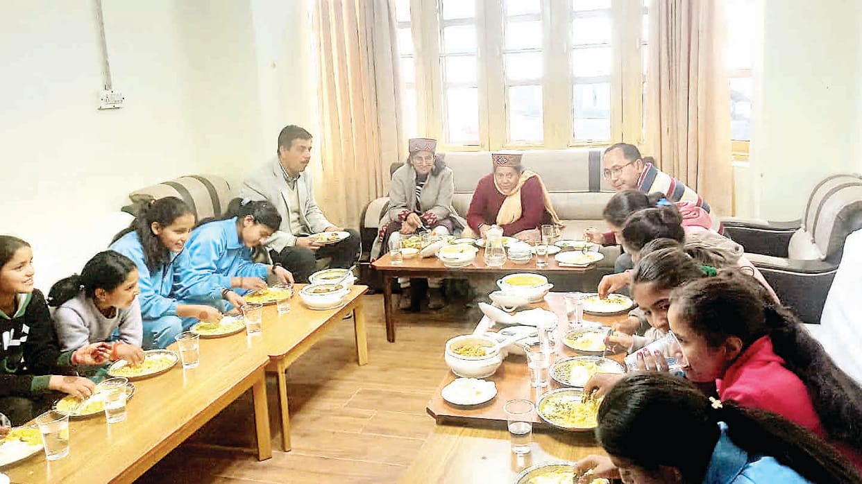 Pratibha checked arrangements in children's shelter
