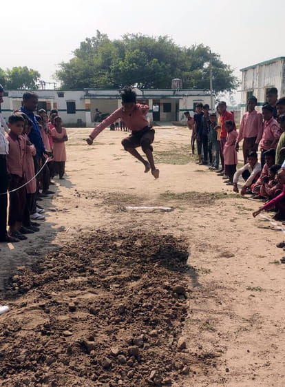 Sports competitions held in Nagla Dallu, children showed strength