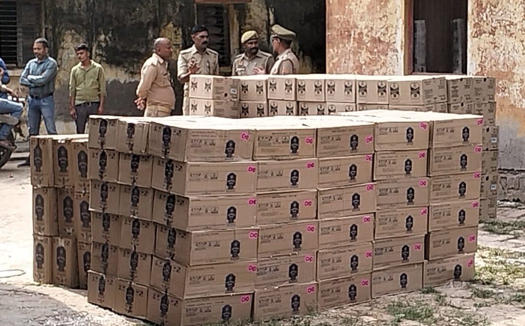 English liquor worth Rs 28.45 lakh recovered from Chandigarh to Bihar