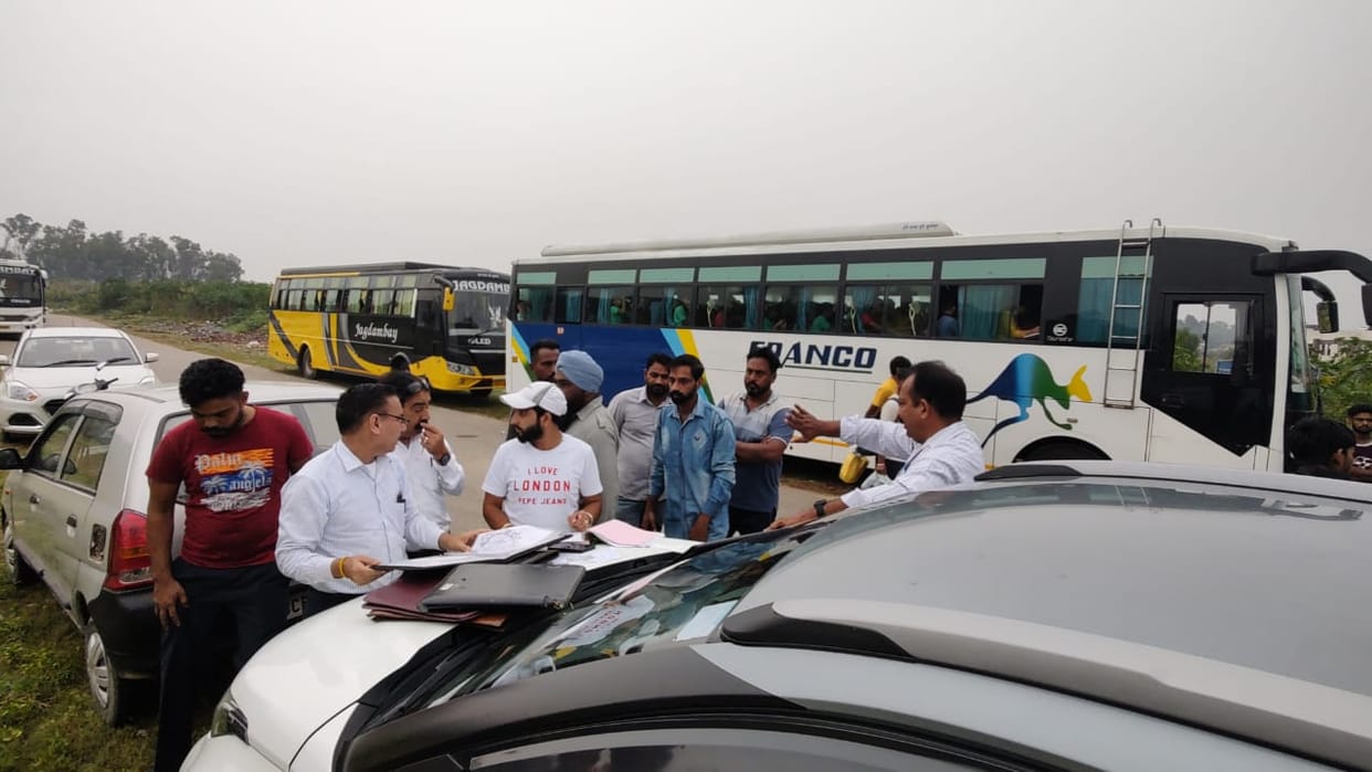 Challan of 12 Volvo buses and two tempo travelers in Una