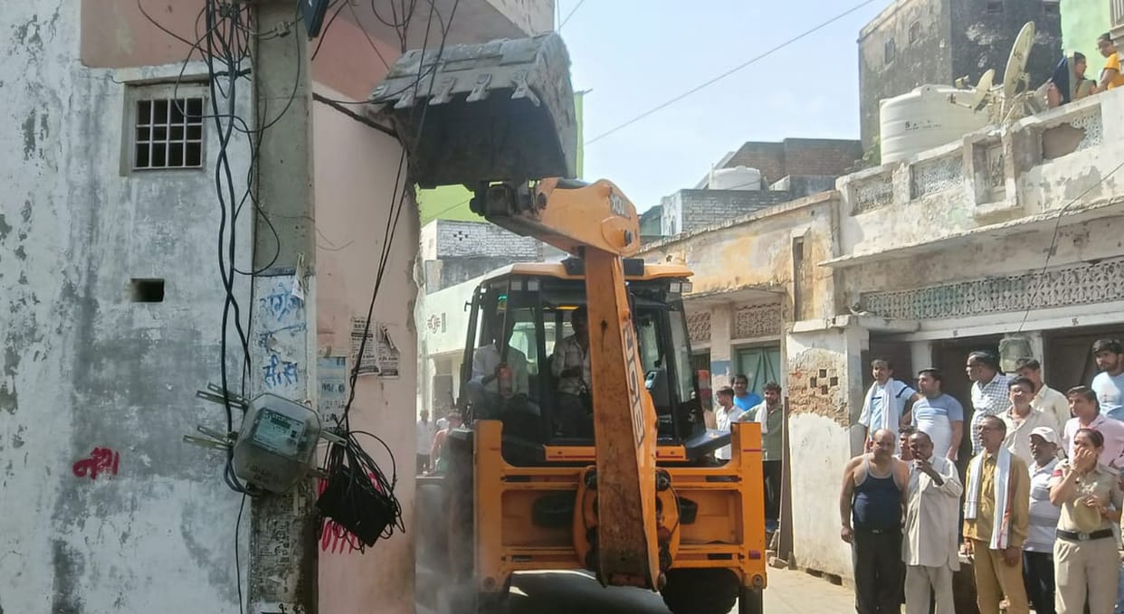 As soon as JCB was seen, people started breaking the platforms themselves.