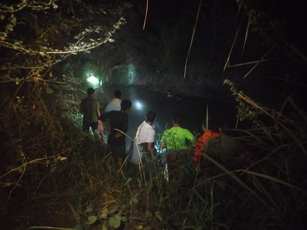 Search operation launched due to fear of youth drowning in canal