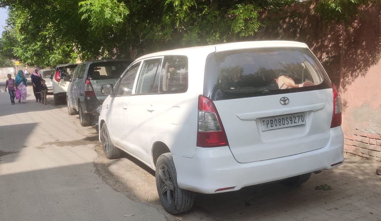 Income tax team from Punjab reached cotton trader's house