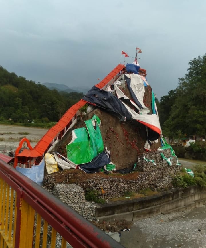 Life disrupted due to torrential rains