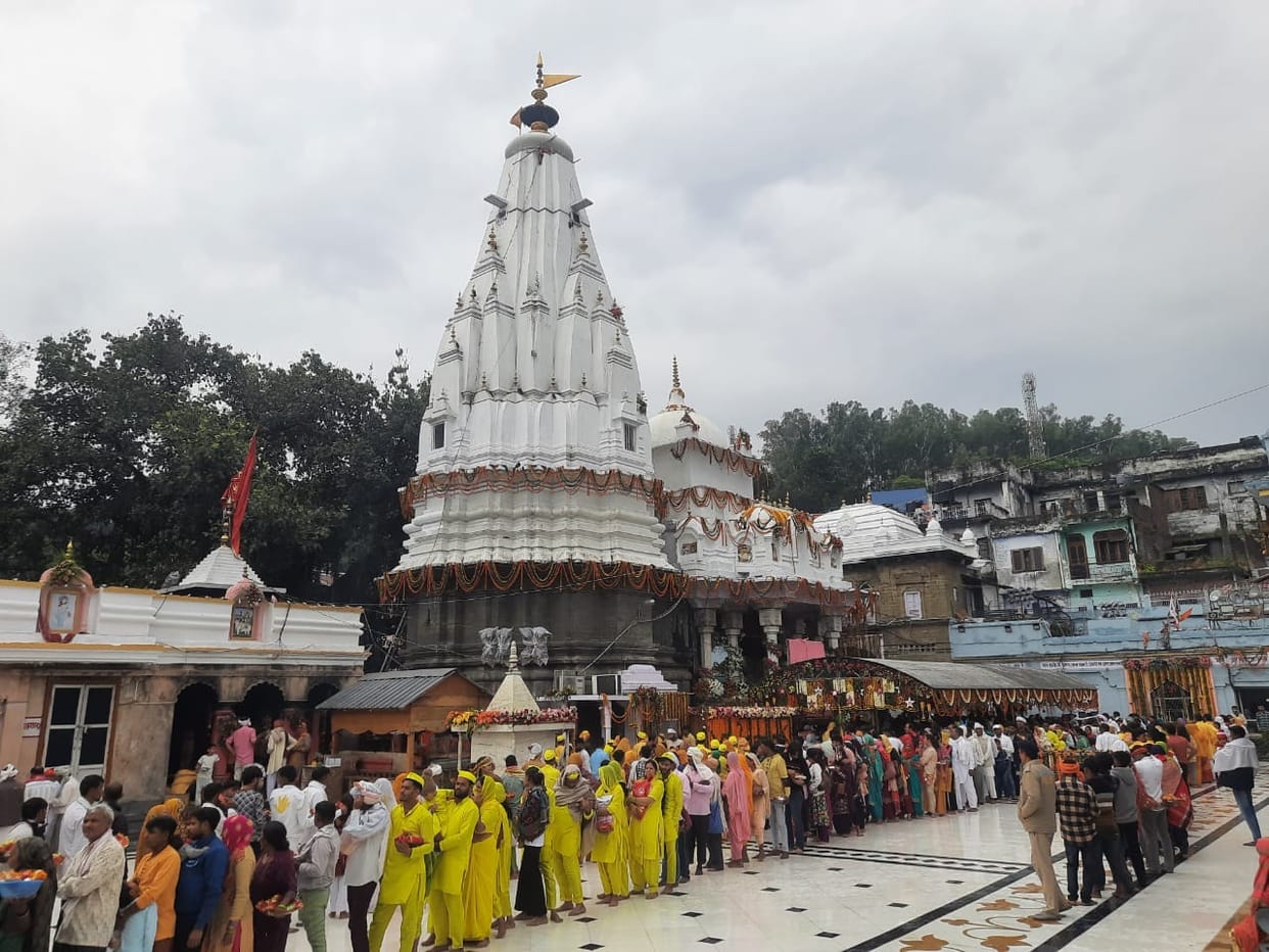 Ten thousand people visited the goddess in Bajreshwari temple