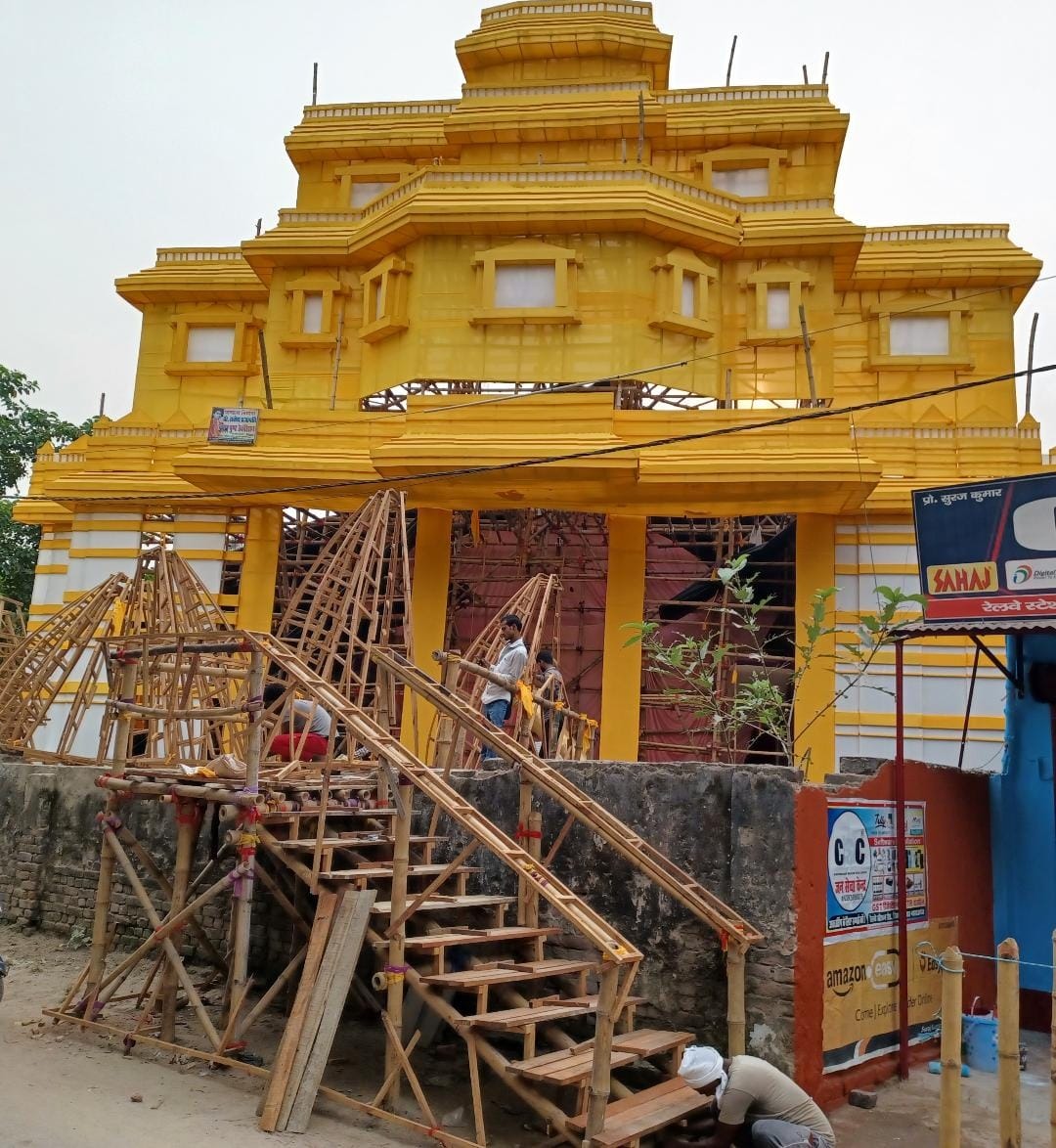 Pandal like Akshardham temple is becoming center of attraction for people