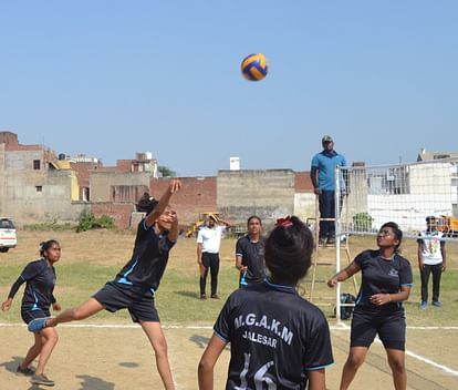 DS College Aligarh wins in women's volleyball