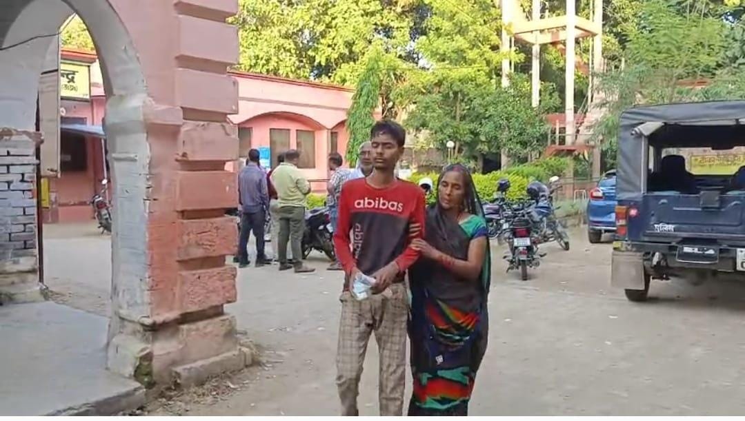 In land dispute, first acid was thrown and then beaten, six people injured