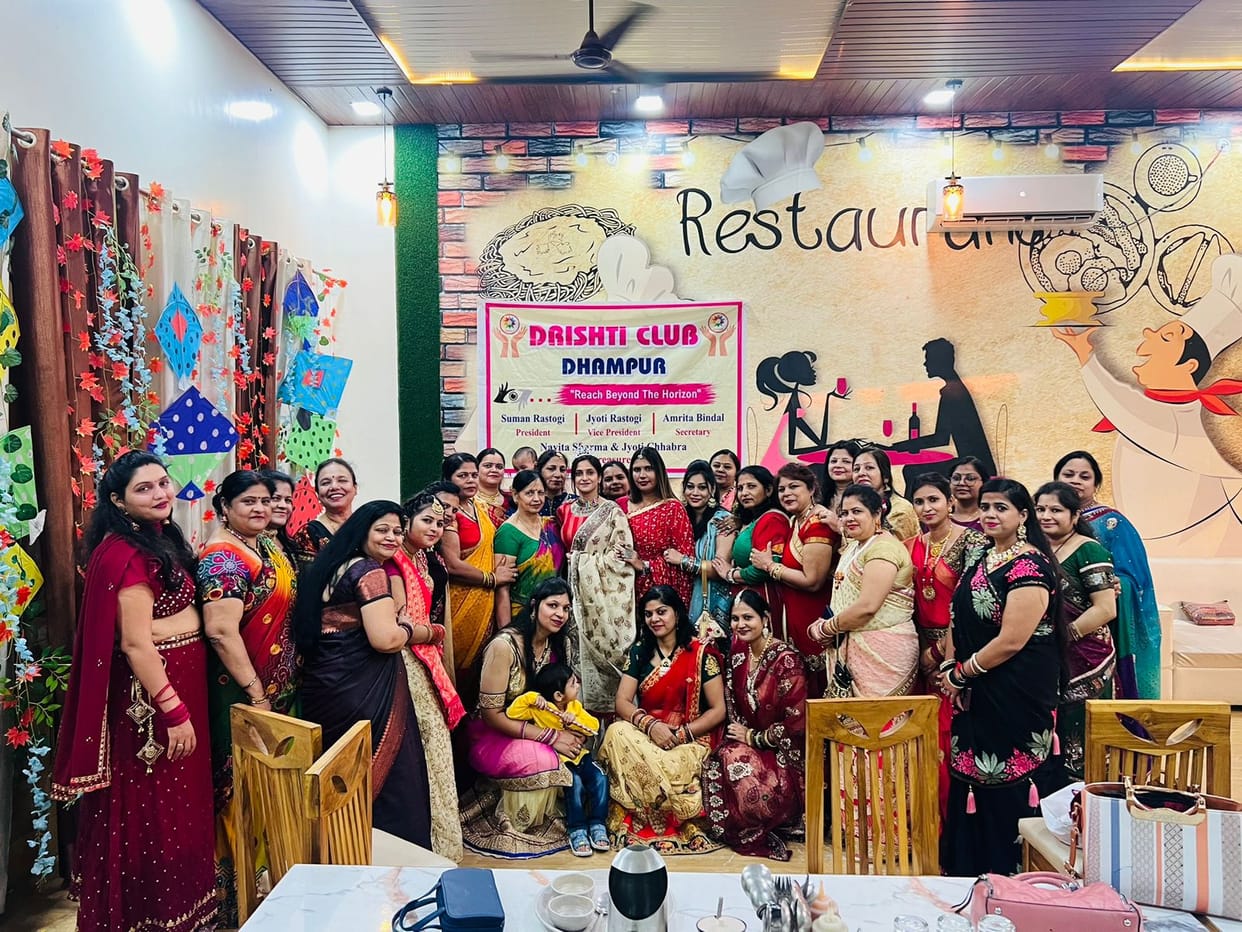 Sheetal gets the title of Garba Queen