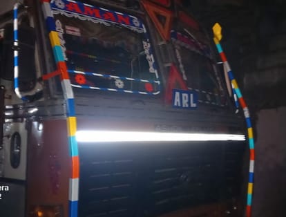 Bike riders caught the truck driver from Bareilly Highway and took him away