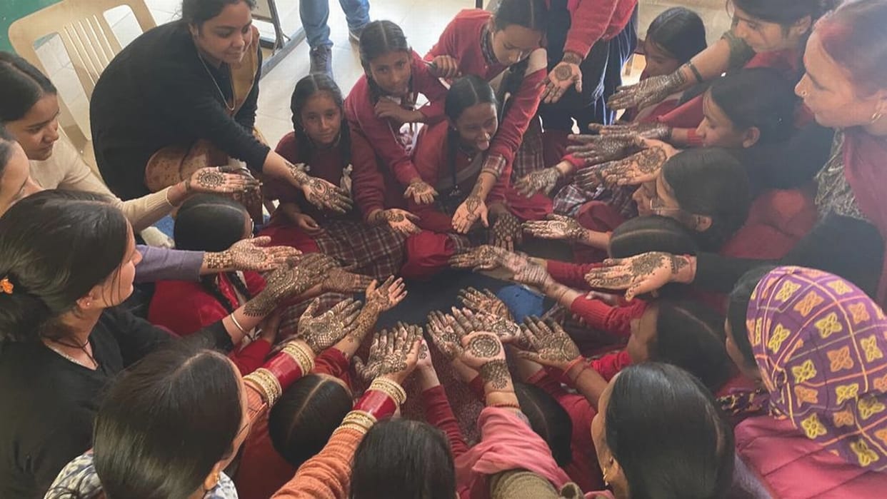 Salina, Natasha stood first in mehndi competition