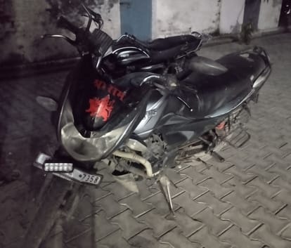 Dead bodies of two people from Kasganj found on Phulpur-Pramilanagar link road, suspicion of murder